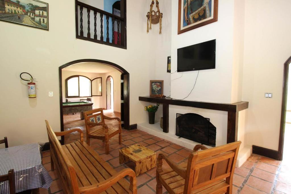 Pousada H Sarapuí Extérieur photo