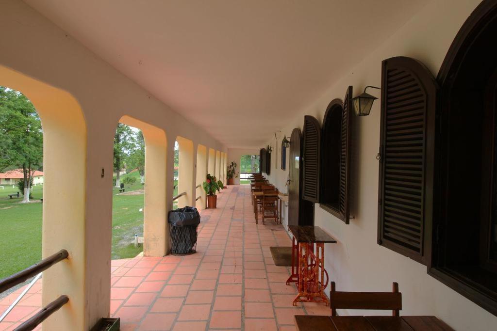 Pousada H Sarapuí Extérieur photo