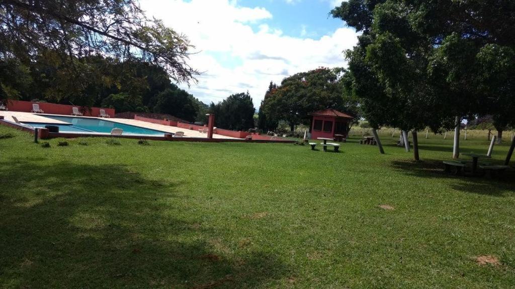 Pousada H Sarapuí Extérieur photo
